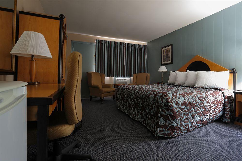Belmont Inn Sudbury Exteriér fotografie