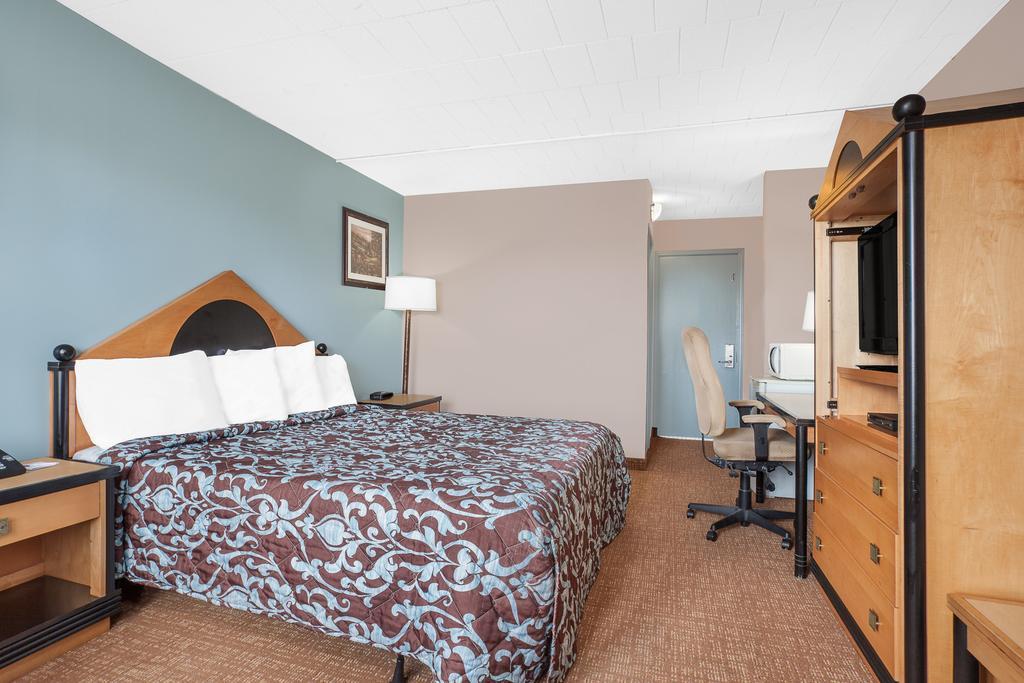 Belmont Inn Sudbury Exteriér fotografie